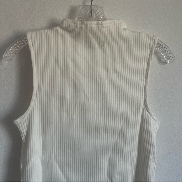 Madewell Side-Slit Mockneck Tank in Lighthouse Size: S, NWT - Picture 8 of 12